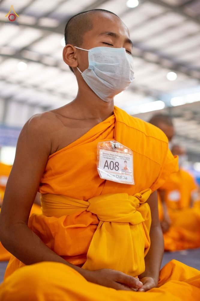 ภาพ No.76521:คณะสงฆ์และสามเณรบังกลาเทศ ปฎิบัติธรรมและจุดโคมประทีปถวายเป็นพุทธบูชา วันที่ 17 กุมภาพันธ์ พ.ศ. 2566