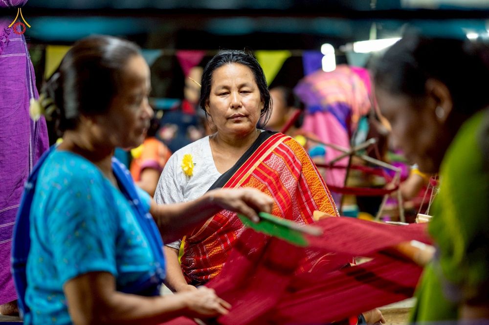 ภาพ No.257472:วันที่ 17 ตุลาคม พ.ศ. 2568 พิธีทอดกฐินสมทบวัดกัลยาณมิตรต่างประเทศ  บูชาธรรม 81 ปี หลวงพ่อธัมมชโย ณ ศูนย์ปฏิบัติธรรมไมตรีปูร์ เมืองคาร์การชารี ประเทศบังกลาเทศ 