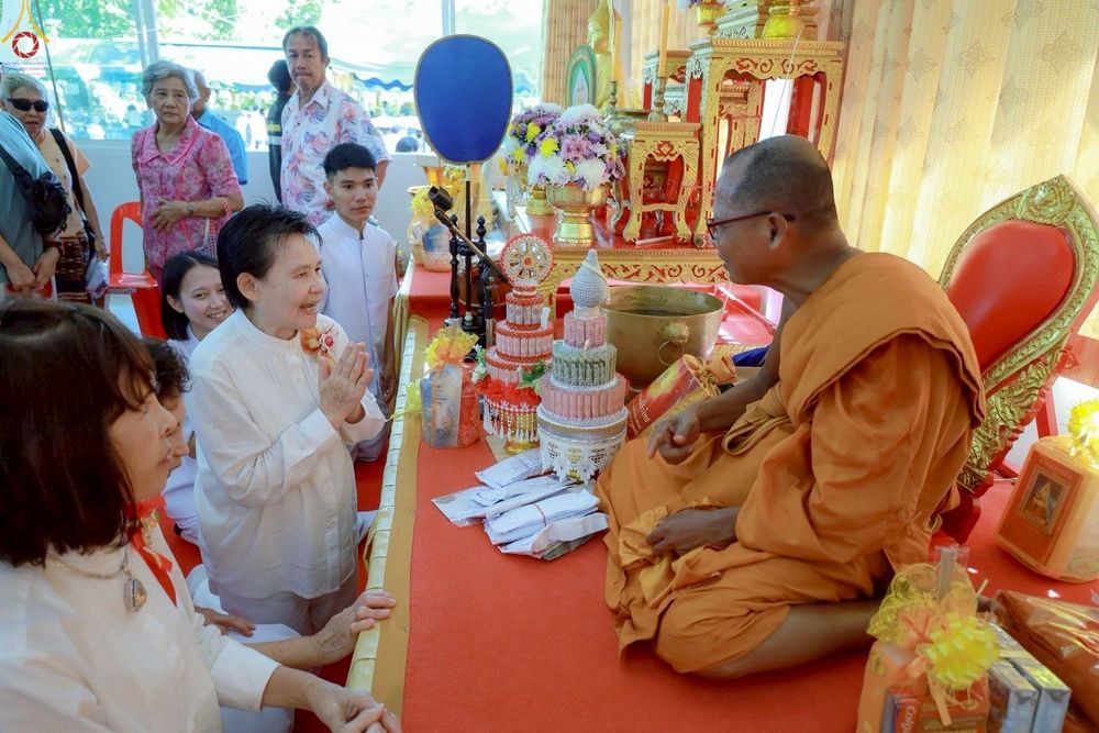 ภาพ No.268636:วันที่ 19 ตุลาคม พ.ศ. 2568 พิธีทอดกฐินสามัคคีทั่วไทย ณ วัดท่ากระทุ่ม อ.ท่ามะกา จ.กาญจนบุรี โดยคณะศิษยานุศิษย์ บูชาธรรม 81 ปี หลวงพ่อธัมมชโย