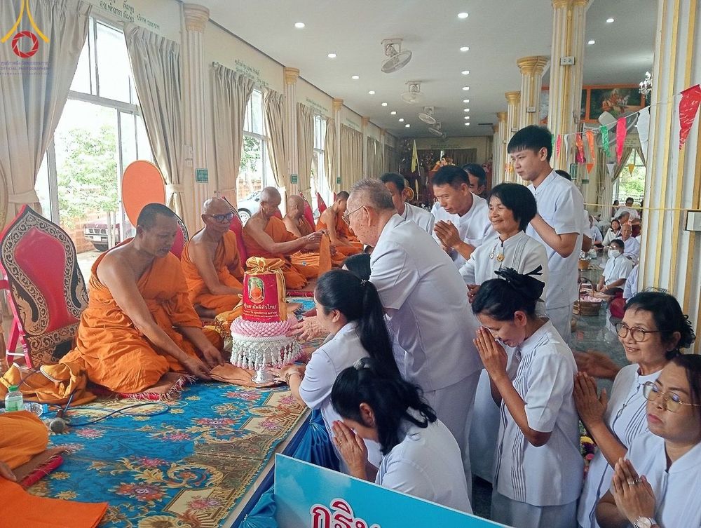 ภาพ No.173448:พิธีทอดกฐิน ณ วัดหนองสะแกกวน ต.ส้มป่อย อ.โนนดินแดง จ.บุรีรัมย์ ในโครงการกฐินสามัคคีทั่วไทย 30,000 วัด บูชาธรรม 80 ปี หลวงพ่อธัมมชโย โดยคณะศิษยานุศิษย์วัดพระธรรมกาย วันที่ 31 ตุลาคม พ.ศ. 2567