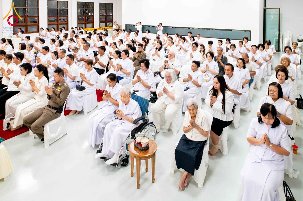 ภาพ No.314569:วันศุกร์ที่ 20 มีนาคม พ.ศ. 2569 พิธีบำเพ็ญกุศล คุณพ่อณรงค์ จินตมากุล โยมบิดา พระครูปลัดรัตนวีรวัฒน์ (รังสฤษดิ์ อิทฺธิจินตโก) ที่ปรึกษาเจ้าคณะจังหวัดปทุมธานี เจ้าอาวาสวัดพระธรรมกาย  ณ ห้องปลูกศรัทธา 2 วัดพระธรรมกาย ปทุมธานี