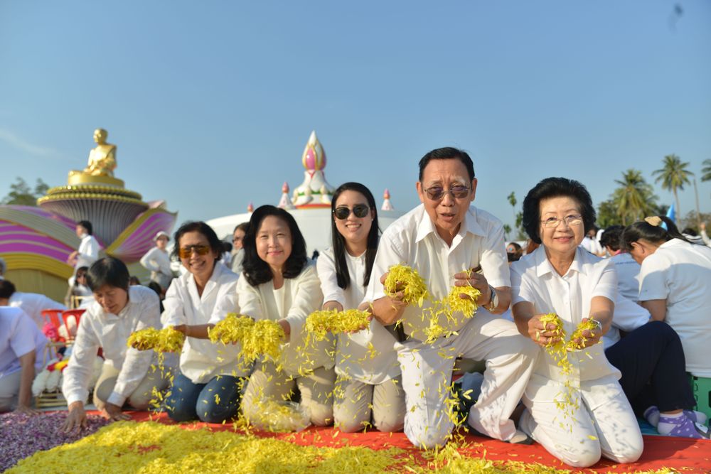 ภาพ No.34549:โครงการธรรมยาตรา เส้นทางพระผู้ปราบมาร ปีที่ 7 ณ อนุสรณ์สถานคลองบางนางแท่น