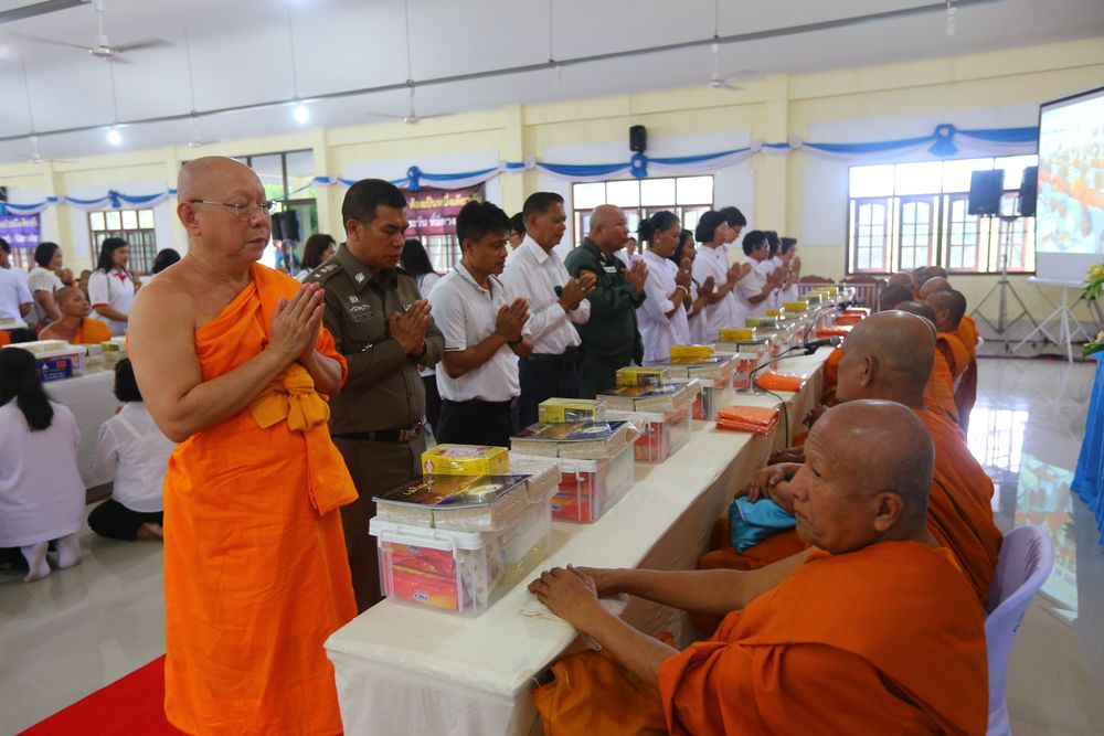ภาพ No.30573:พิธีถวายสังฆทานแด่คณะสงฆ์ 323 วัด ใน 4 จังหวัดภาคใต้ ครั้งที่ 141
