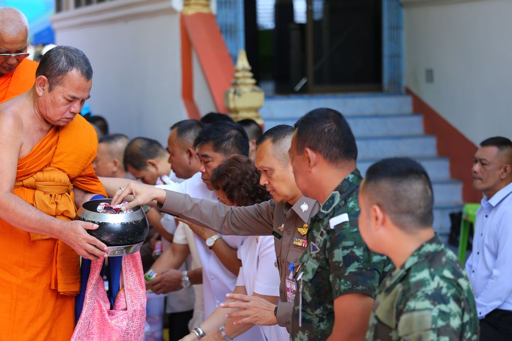 ภาพ No.30614:พิธีถวายสังฆทานแด่คณะสงฆ์ 323 วัด ใน 4 จังหวัดภาคใต้ ครั้งที่ 142
