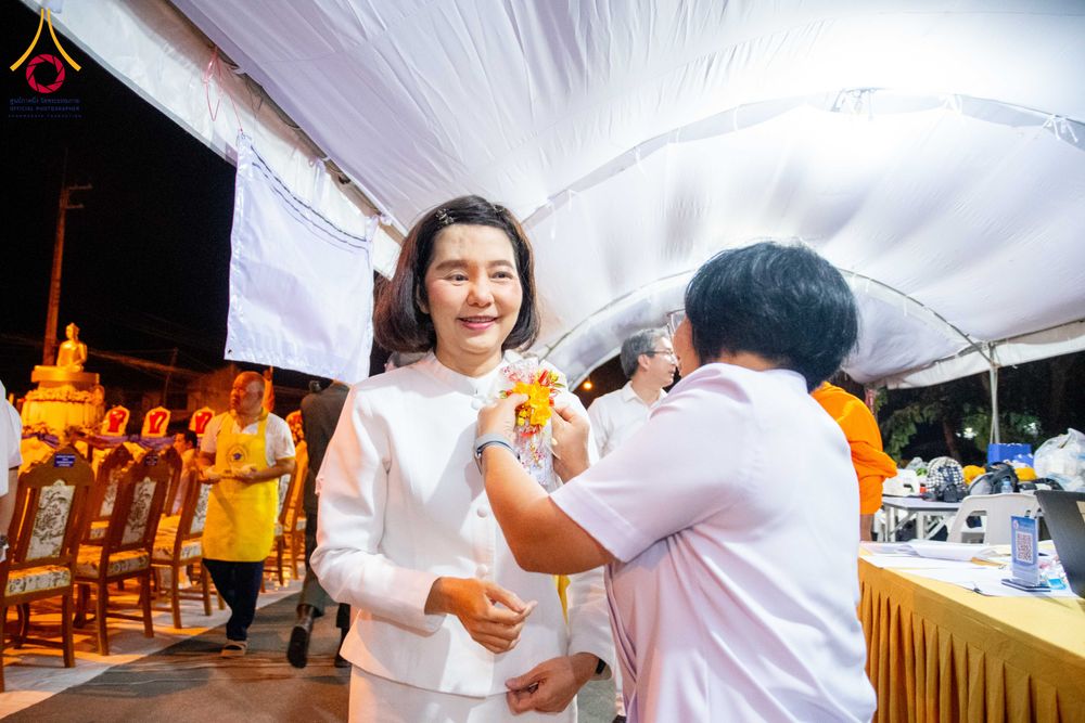 ภาพ No.281484:วันอาทิตย์ที่ 28 ธันวาคม พ.ศ.2568 ตักบาตรพระ 1000 รูป ปีที่ 1 ทำบุญเมืองสตูลส่งท้ายปี ณ หน้าโรงเรียนสตูลวิทยา จ.สตูล