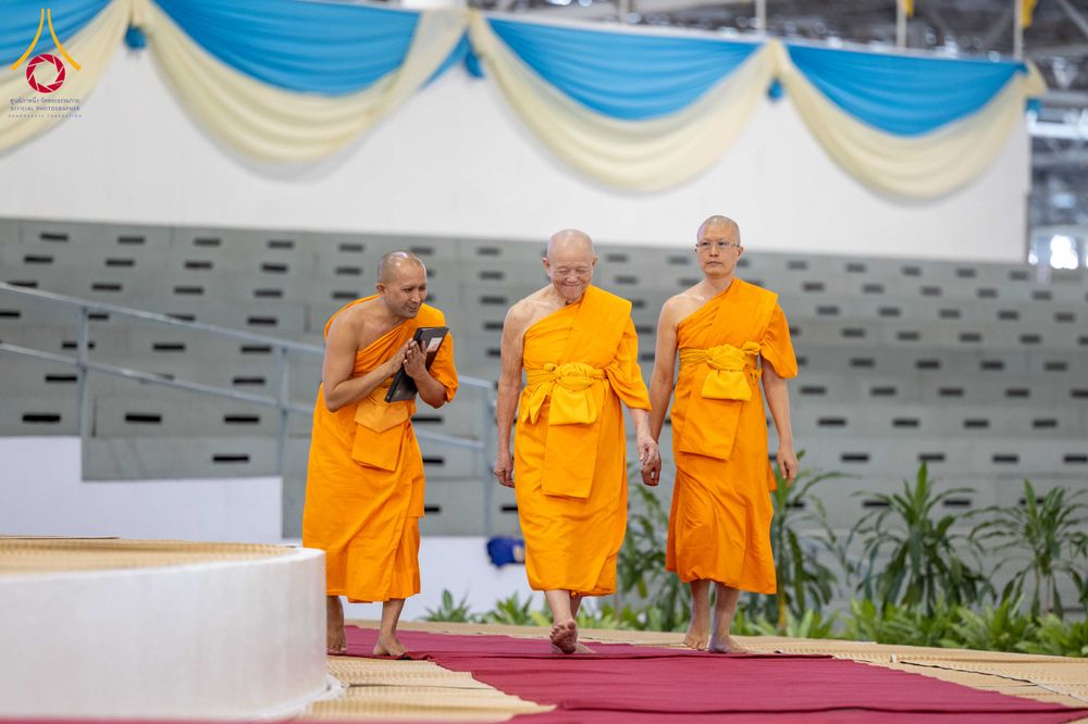 ภาพ No.308653:วันที่ 1 กุมภาพันธ์ พ.ศ. 2569 พิธีรับประกาศนียบัตร และพระของขวัญพระธรรมยาตรา ณ สภาธรรมกายสากล วัดพระธรรมกาย จ.ปทุมธานี