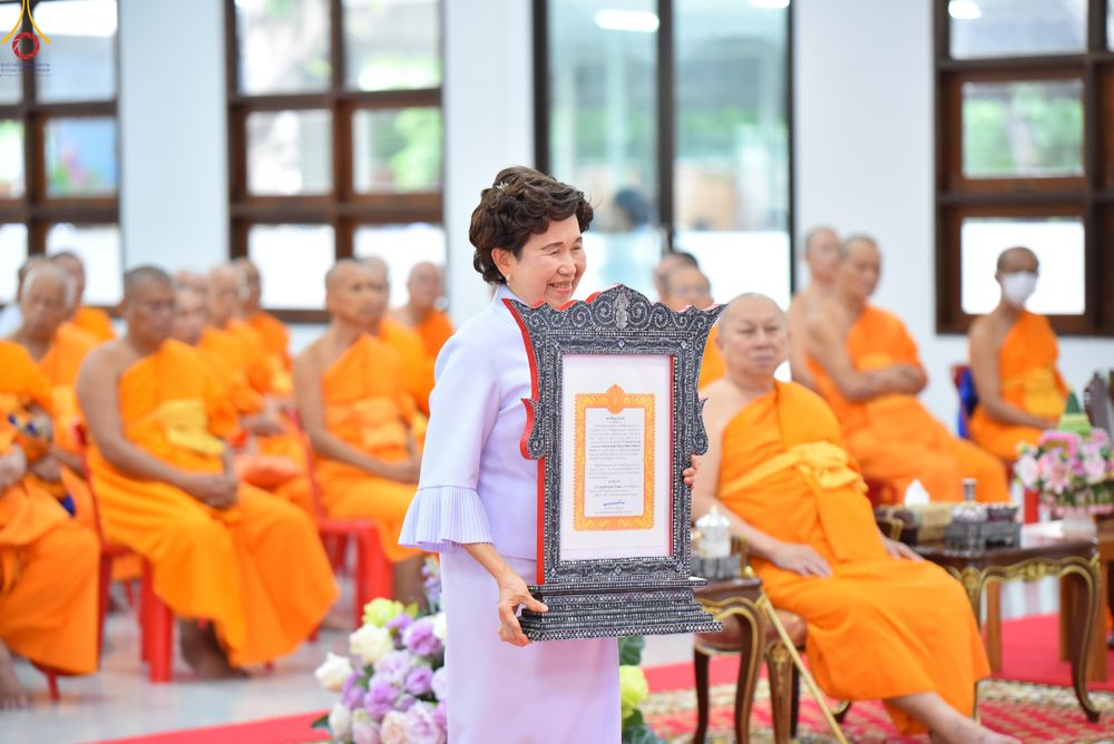 ภาพ No.342944:วันอาทิตย์ที่ 9 สิงหาคม พ.ศ.2569 พิธีมอบพัด ตั้งฐานานุกรม พระราชภาวนาวชิรวิเทศ วิ. ณ ห้องอาคารปลูกศรัทธา 2 วัดพระธรรมกาย
