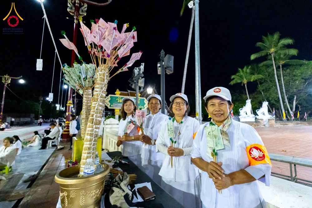 ภาพ No.310761:วันอาทิตย์ที่ 22 กุมภาพันธ์ พ.ศ. 2569 พิธีตักบาตรเเด่คณะพระภิกษุสงฆ์ 1,111 รูป จังหวัดน่าน หนึ่งในโครงการตักบาตรพระ 2,000,000 รูป 77 จังหวัดทั่วไทย ในวาระอันเป็นมงคลยิ่ง ครบรอบ 744 ปี นครน่าน สืบสานศรัทธา ทำบุญใหญ่ของเมืองน่าน ณ ข่วงเมือง วัดภูมินทร์ อำเ