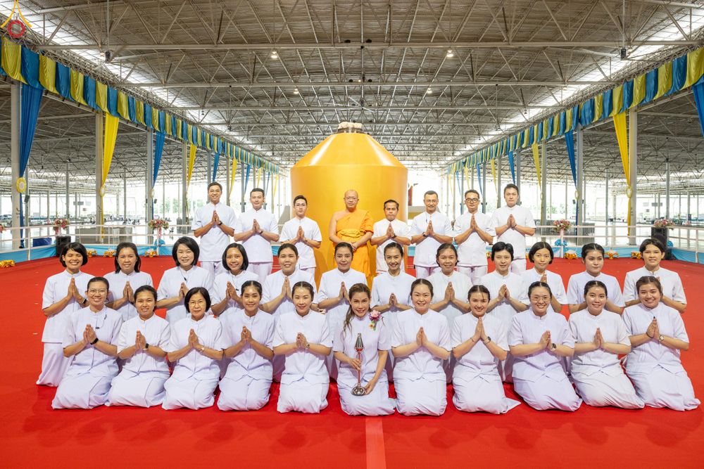 ภาพ No.286423:วันอาทิตย์ที่ 13 กรกฎาคม พ.ศ.2568 พิธีปฎิบัติธรรม และพิธีจุดเทียนใจ ไฟนิรันดร์ อนันตชัย ณ สภาธรรมกายสากล วัดพระธรรมกาย