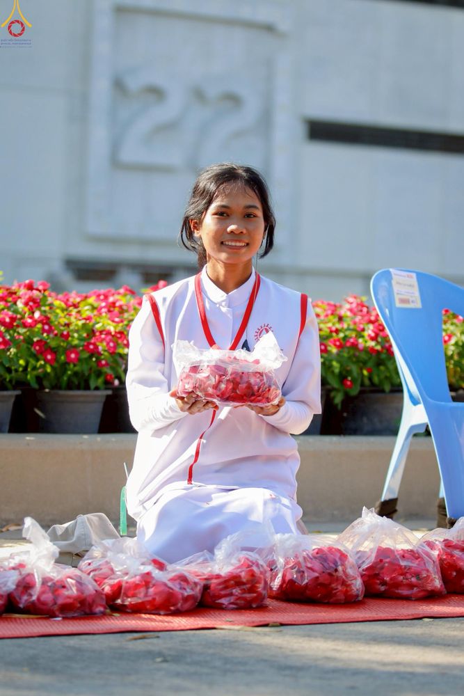 ภาพ No.295980:ภาพเบื้องหลังอาสาสมัครรวมใจ ชุดที่ 1 ในโครงการธรรมยาตรา กตัญญูบูชา มหาปูชนียาจารย์ พระมงคลเทพมุนี(สด จนฺทสโร) พระผู้ปราบมาร อนุสรณ์สถาน 7 แห่ง ปีที่ 14