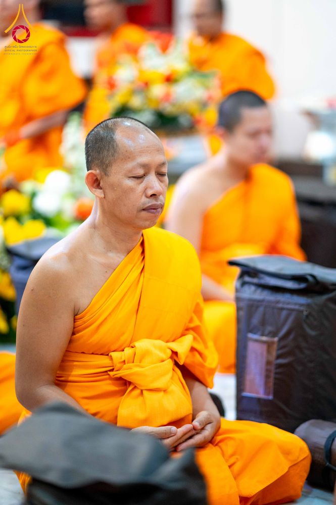 ภาพ No.297276:วันที่ 15 มกราคม พ.ศ.2569 พระธรรมยาตราปฏิบัติธรรมและถ่ายภาพหมู่ประวัติศาสตร์ อนุสรณ์สถานลำดับที่ 4 สถานที่เกิดด้วยกายธรรม  ณ วัดโบสถ์บน ต.บางคูเวียง จ.นนทบุรี ในโครงการธรรมยาตรา กตัญญูบูชา มหาปูชนียาจารย์ พระมงคลเทพมุนี(สด จนฺทสโร) พระผู้ปราบมาร อนุสรณ์ส