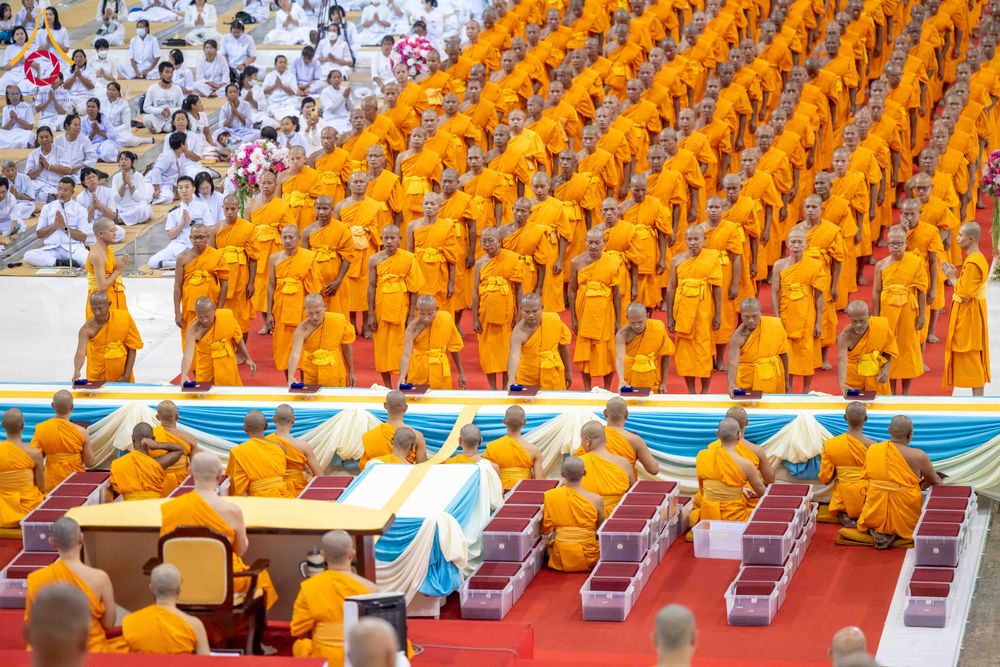 ภาพ No.308769:วันที่ 1 กุมภาพันธ์ พ.ศ. 2569 พิธีรับประกาศนียบัตร และพระของขวัญพระธรรมยาตรา ณ สภาธรรมกายสากล วัดพระธรรมกาย จ.ปทุมธานี