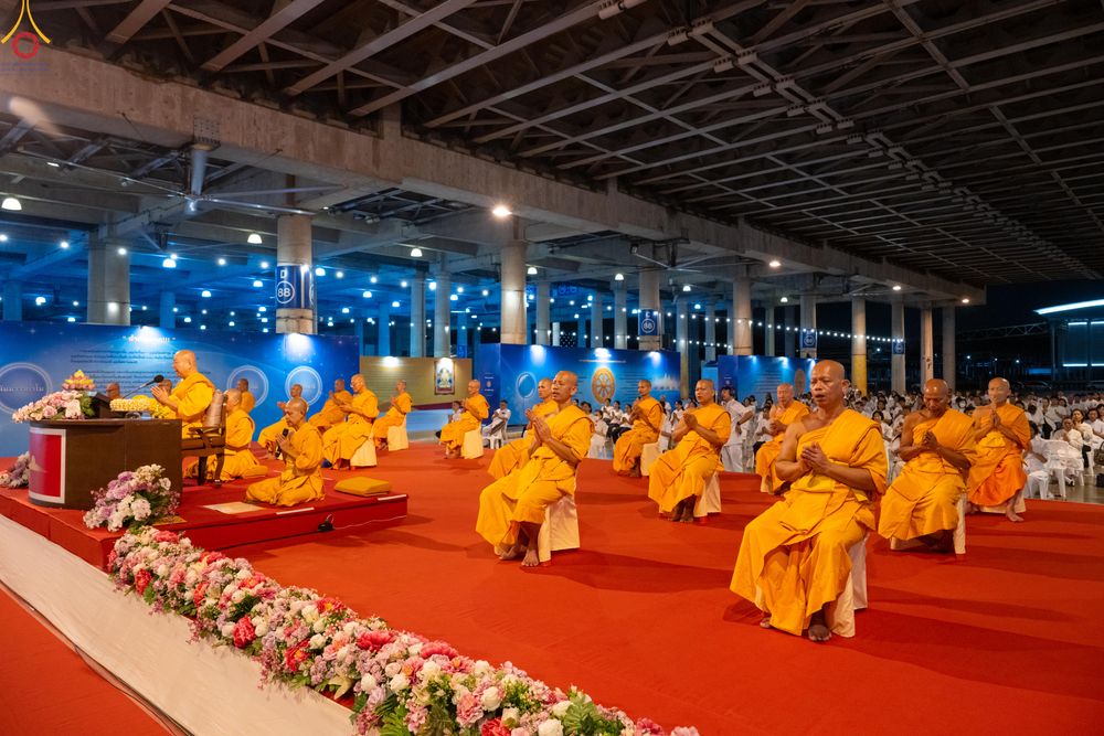 ภาพ No.337544:วันจันทร์ที่ 29 มิถุนายน พ.ศ.2569 (วันพระขึ้น 15 ค่ำ เดือน 8) พิธีบุพเปตพลี ครั้งที่ 184 ณ หอฉันคุณยายอาจารย์ฯ  พิธีสวดธัมมจักกัปปวัตนสูตร ครบ 8,495,000,000 จบ ณ มหาวิหารคด วัดพระธรรมกาย