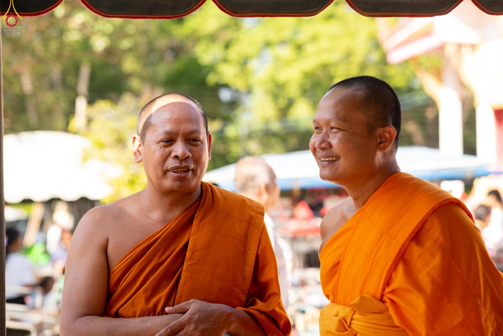 ภาพ No.339195:วันเสาร์ที่ 27 มิถุนายน พ.ศ. 2569 พิธีตักบาตรแด่คณะสงฆ์ 323 วัด 4 จังหวัดชายแดนภาคใต้ พิธีถวายสังฆทานแด่คณะสงฆ์ 323 วัด ปีที่ 22 ครั้งที่ 187 พิธีมอบกองทุนหนุนแรงใจช่วยครูใต้ ปีที่ 19 ครั้งที่ 150 และพิธีทำบุญอุทิศส่วนกุศลให้ผู้วายชนม์