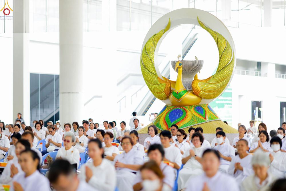 ภาพ No.348257:วันที่ 10 กันยายน พ.ศ.2569 พิธีสวดพระพุทธมนต์ และถวายภัตตาหารเป็นสังฆทาน เนื่องในวันครบ 26 ปี วันคล้ายละสังขาร คุณยายอาจารย์มหารัตนอุบาสิกาจันทร์ ขนนกยูง ณ หอฉันคุณยายอาจารย์ฯ วัดพระธรรมกาย