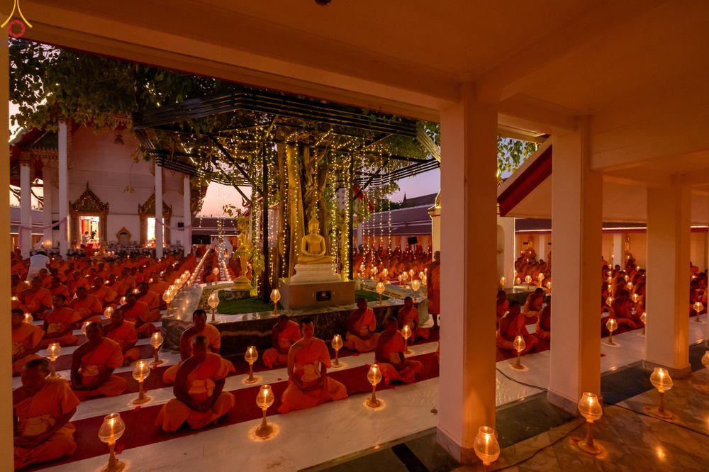 ภาพ No.294104:วันที่ 13 มกราคม พ.ศ. 2569 พิธีจุดประทีปถวายเป็นพุทธบูชา และบูชาธรรมมหาปูชนียาจารย์  (ภาพชุดที่ 2) ณ วัดสองพี่น้อง ต.ต้นตาล อ.สองพี่น้อง จ.สุพรรณบุรี ในโครงการธรรมยาตรา กตัญญูบูชา มหาปูชนียาจารย์ พระมงคลเทพมุนี(สด จนฺทสโร) พระผู้ปราบมาร อนุสรณ์สถาน 7 แห่