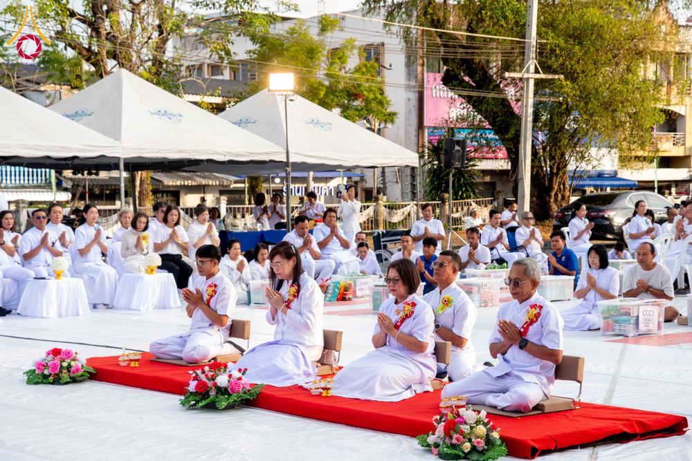 ภาพ No.310336:วันอาทิตย์ที่ 15 กุมภาพันธ์ พ.ศ. 2569 ตักบาตรพระ 1,000 รูป เมืองตรัง ปีที่ 2 ณ ลานพระบรมราชานุสาวรีย์ รัชกาลที่ 5 (หน้าศาลจังหวัดตรัง)อ.เมือง จ.ตรัง