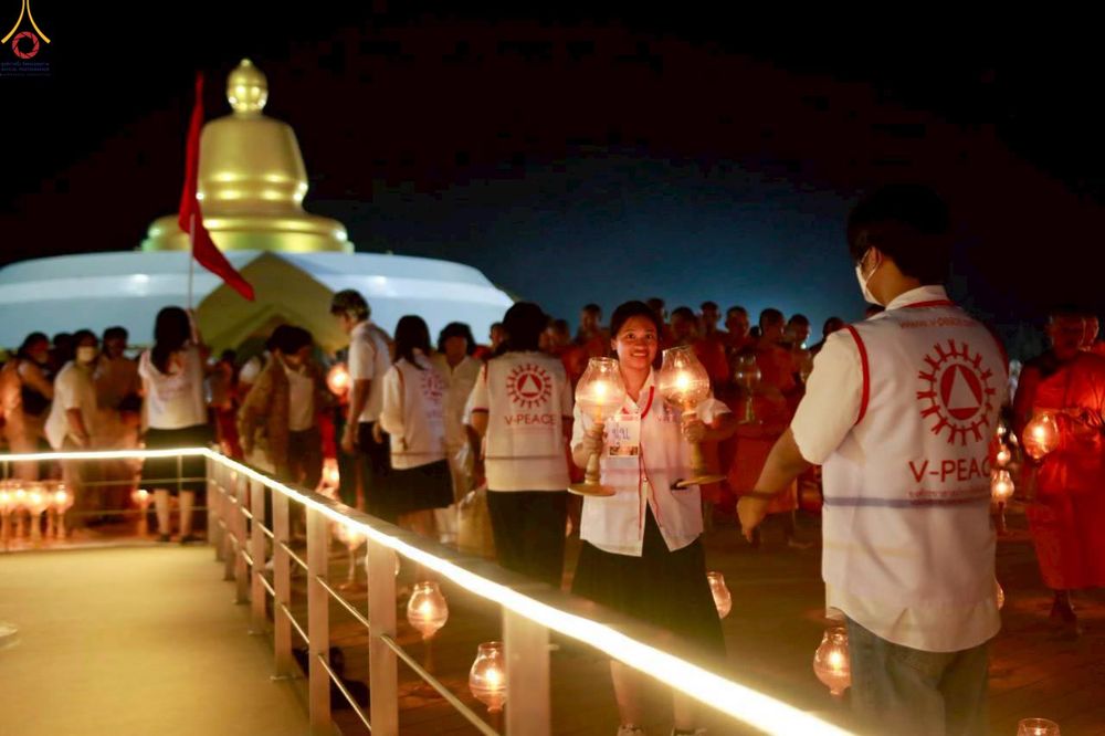 ภาพ No.306605:ภาพเบื้องหลังอาสาสมัครรวมใจ ชุดที่ 5 ในโครงการธรรมยาตรา กตัญญูบูชา มหาปูชนียาจารย์ พระมงคลเทพมุนี(สด จนฺทสโร) พระผู้ปราบมาร อนุสรณ์สถาน 7 แห่ง ปีที่ 14