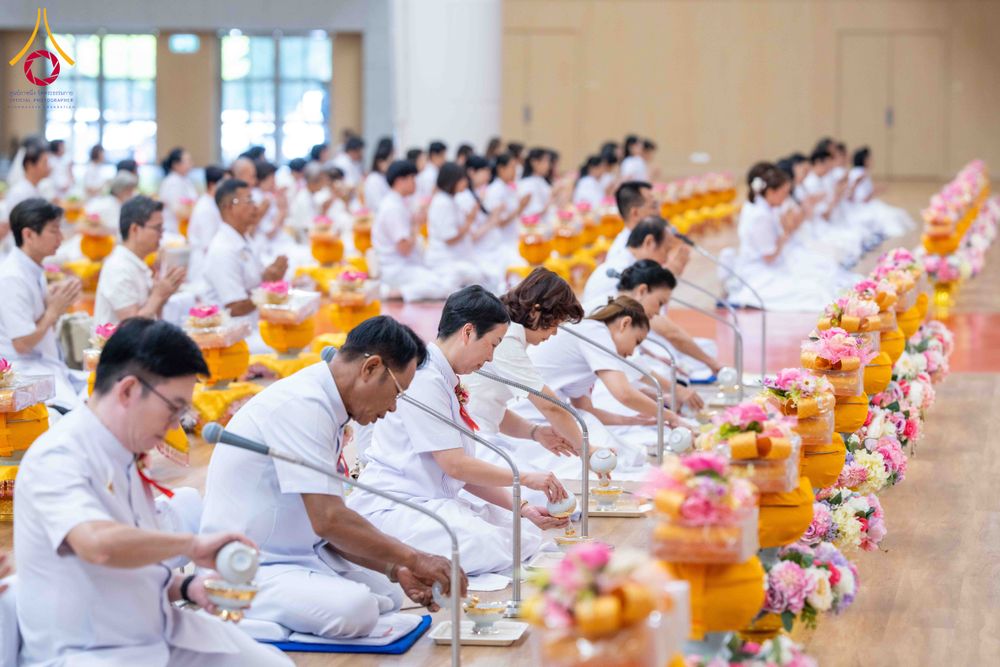 ภาพ No.313691:วันอาทิตย์ที่ 15 มีนาคม พ.ศ. 2569 พิธีร่วมบุญบรรพชาสามเณร 5000 รูป ณ ห้องแก้วสารพัดนึก 2 สภาธรรมกายสากล วัดพระธรรมกาย