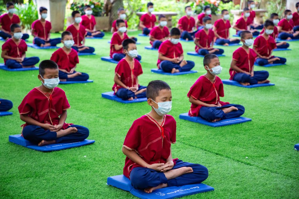 ภาพ No.31835:พิธีปลงผมสามเณรภาคฤดูร้อน รุ่นที่ 28 ประจำปี 2564	