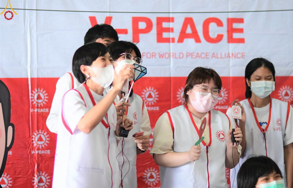 ภาพ No.45621:ประมวลภาพ V-Peace อาสาสมัคร เบื้องหลังความสำเร็จ วันคุ้มครองโลก