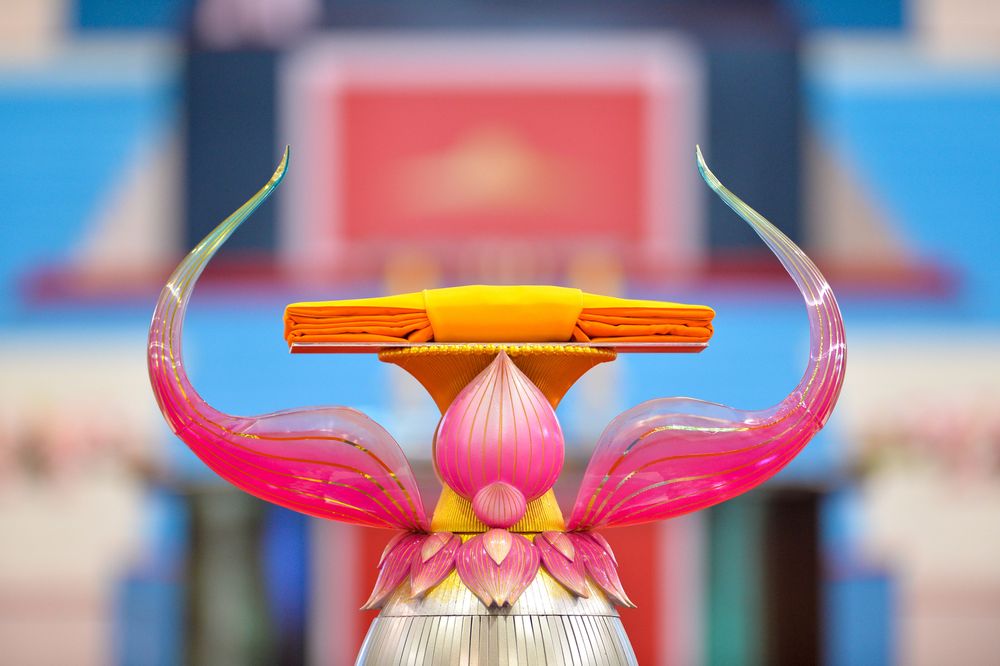 ภาพ No.31025:พิธีทอดผ้าป่าสมทบกฐินวัดพระธรรมกาย ออนไลน์ 