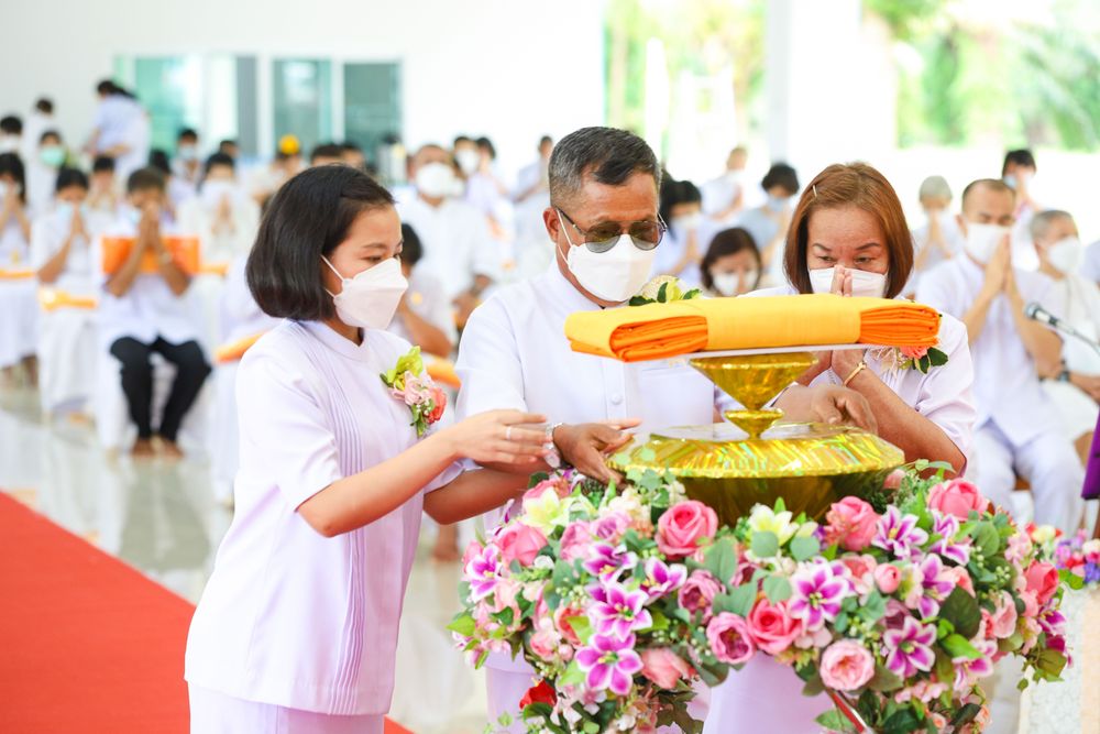 ภาพ No.37540:พิธีทอดกฐินสามัคคี เพื่อสร้างศาลาธรรมสภา ณ ธุดงคสถานชุมพร