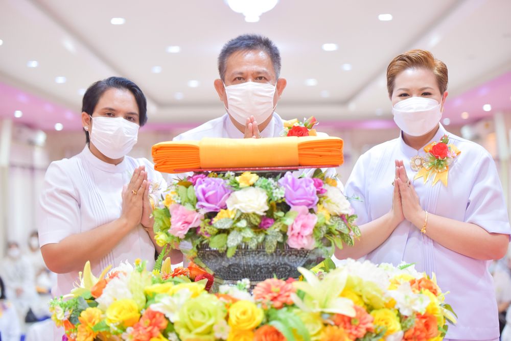 ภาพ No.38996:พิธีทอดกฐิน ณ ศูนย์ปฏิบัติธรรมท่าม่วง