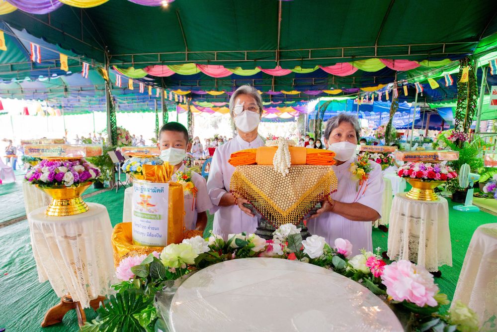 ภาพ No.38974:พิธีทอดกฐินสามัคคีสร้างทุกสิ่ง ณ ธุดงคสถานราชบุรี