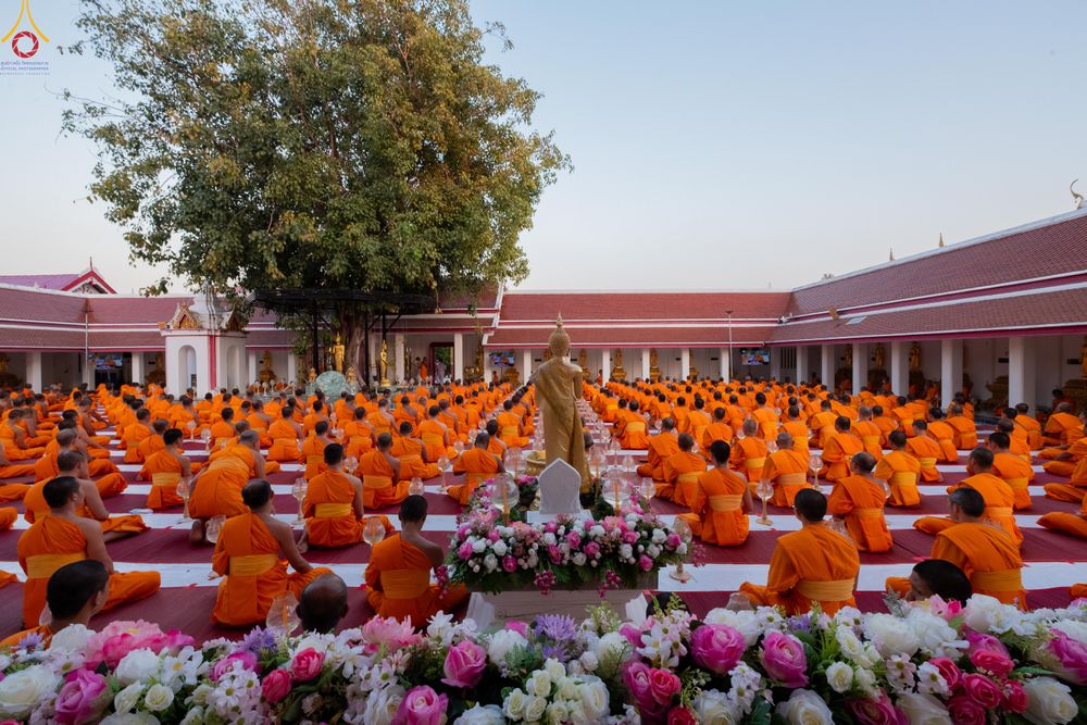 ภาพ No.294009:วันที่ 14 มกราคม พ.ศ. 2569 พิธีจุดประทีปถวายเป็นพุทธบูชา และบูชาธรรมมหาปูชนียาจารย์  ณ วัดสองพี่น้อง ต.ต้นตาล อ.สองพี่น้อง จ.สุพรรณบุรี ในโครงการธรรมยาตรา กตัญญูบูชา มหาปูชนียาจารย์ พระมงคลเทพมุนี(สด จนฺทสโร) พระผู้ปราบมาร อนุสรณ์สถาน 7 แห่ง ปีที่ 14