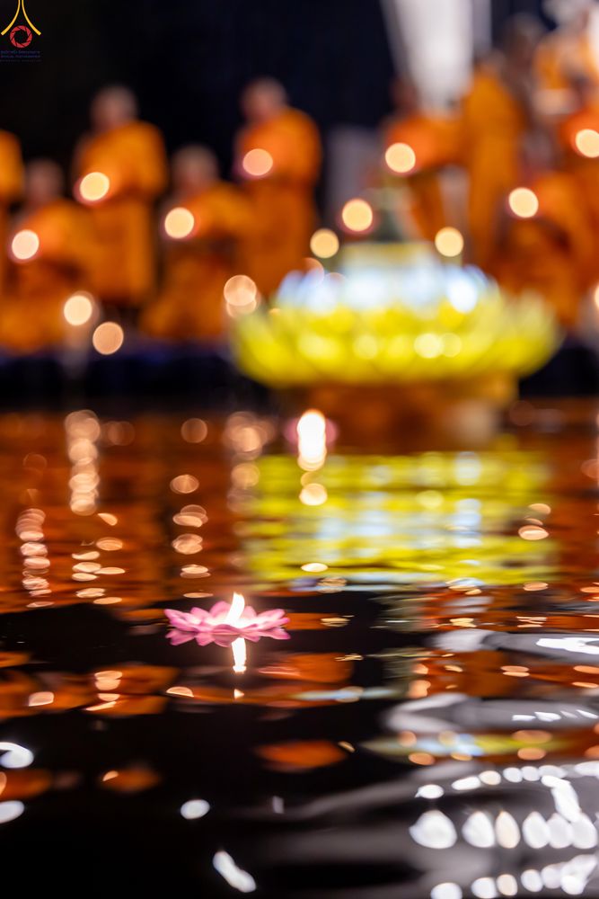 ภาพ No.301377:วันที่ 22 มกราคม พ.ศ. 2569 พิธีลอยประทีปธรรมถวายเป็นพุทธบูชา และบูชาธรรมมหาปูชนียาจารย์  ณ อนุสรณ์สถานลำดับที่ 5 สถานที่เผยแผ่วิชชาธรรมกายครั้งแรก อนุสรณ์สถานบางปลา วัดบางปลา อำเภอบางเลน จังหวัดนครปฐม ในโครงการธรรมยาตรา กตัญญูบูชา มหาปูชนียาจารย์ พระมงคล