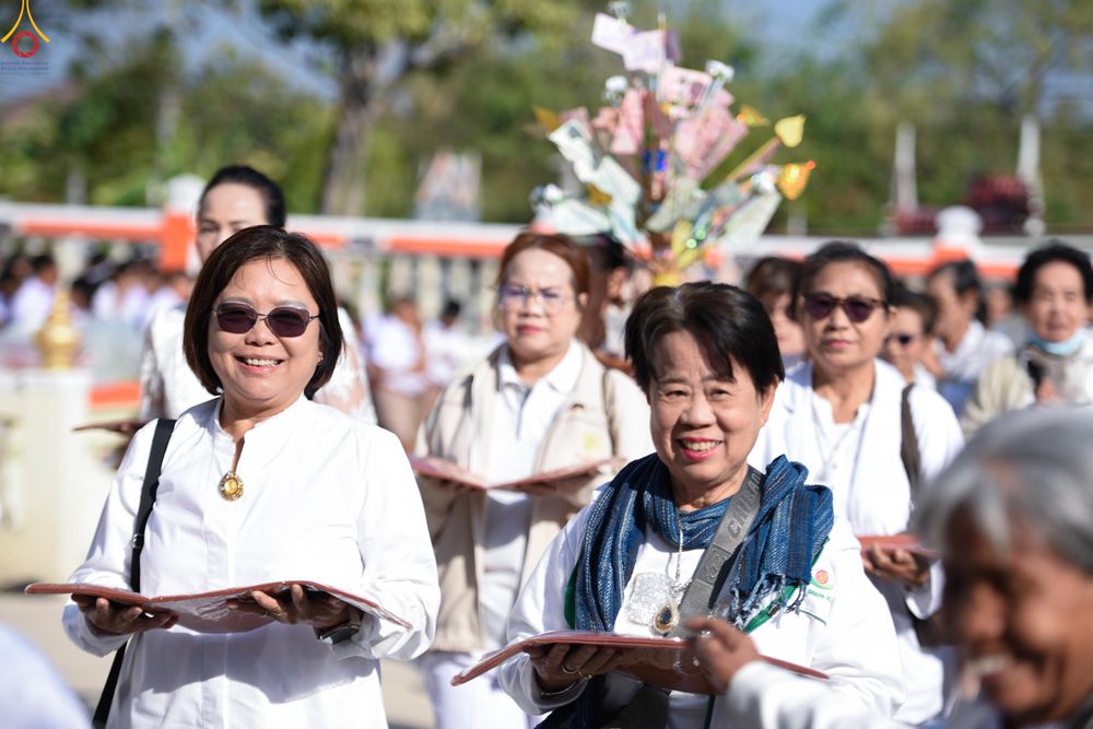 ภาพ No.293357:วันที่ 12 มกราคม พ.ศ. 2569 พิธีทอดผ้าป่าทำนุบำรุงศาสนสถาน ณ วัดผาสุการาม อ.บางเลน จ.นครปฐม ในโครงการธรรมยาตรา กตัญญูบูชา มหาปูชนียาจารย์ พระมงคลเทพมุนี(สด จนฺทสโร) พระผู้ปราบมาร อนุสรณ์สถาน 7 แห่ง ปีที่ 14