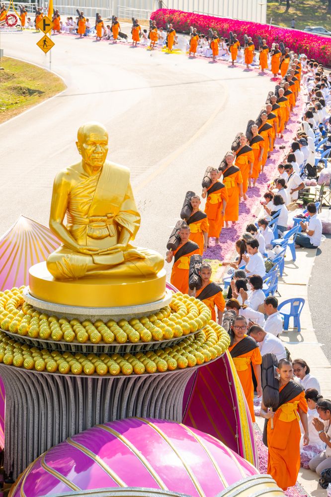 ภาพ No.305884:วันที่ 25 มกราคม พ.ศ. 2569 พิธีต้อนรับพระธรรมยาตรา วัดพระธรรมกาย(ภาพชุดที่ 3) ในโครงการธรรมยาตรา กตัญญูบูชา มหาปูชนียาจารย์ พระมงคลเทพมุนี(สด จนฺทสโร) พระผู้ปราบมาร อนุสรณ์สถาน 7 แห่ง ปีที่ 14