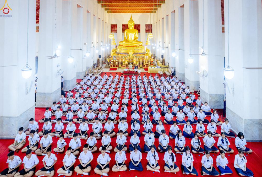 ภาพ No.289015:วันพุธที่ 17 ธันวาคม พ.ศ.2568 กิจกรรมเยาวชนไทยรวมใจทำความดี "เด็กดีมหานคร ต้นแบบด้านศีลธรรม" แข่งขันสอบตอบปัญหาศีลธรรมในพระพุทธศาสนา ครั้งที่ 7 และวันรวมพลังเด็กดี V-Star ประจำปี 2568 ณ วัดมหาธาตุยุวราชรังสฤษฎิ์ราชวรมหาวิหาร กรุงเทพมหานคร