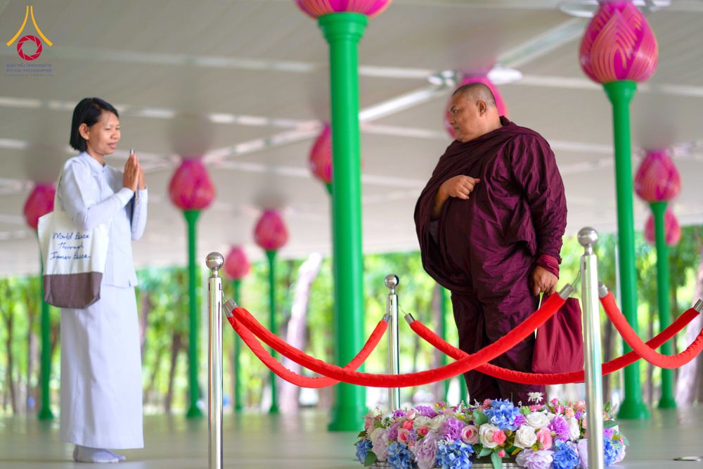 ภาพ No.328890:วันที่ 7-15 พฤษภาคม พ.ศ.2569 ต้อนรับชาวต่างชาติจากประเทศรัสเซีย เมียนมาร์ บังคลาเทศ และศรีลังกาเยี่ยมชมและสักการะพระมหาธรรมกายเจดีย์ ณ วัดพระธรรมกาย