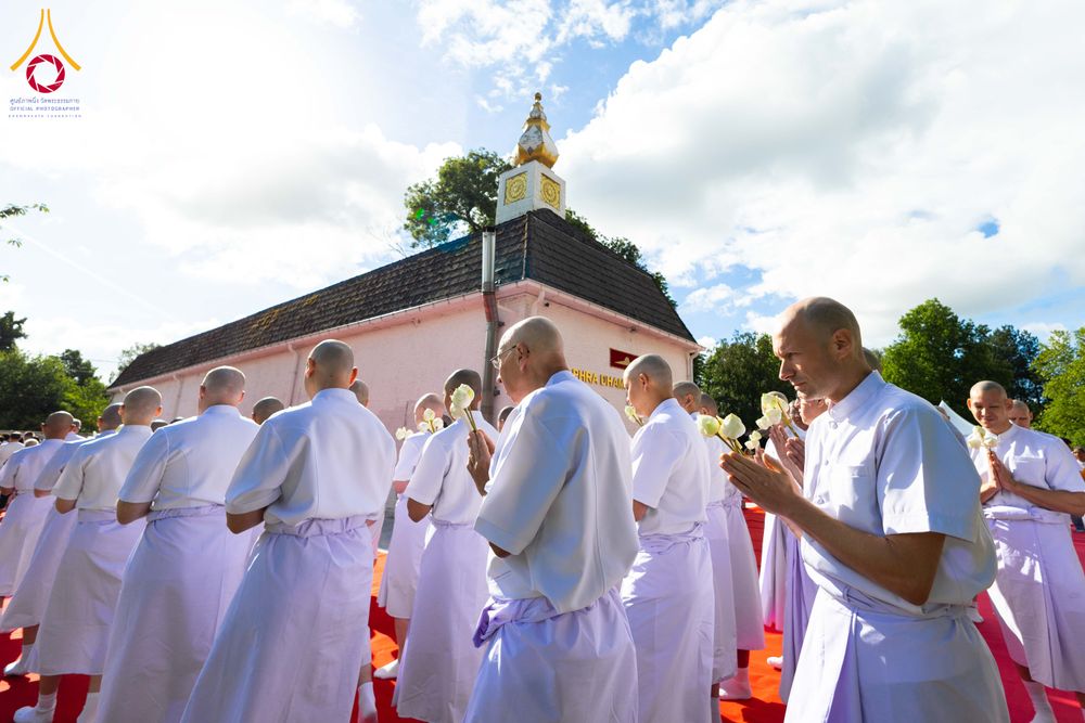 ภาพ No.336758:วันที่ 14 มิถุนายน พ.ศ. 2569 พิธีอุปสมบทธรรมทายาท นานาชาติยุโรปรุ่นที่ 11 เบลเยียม