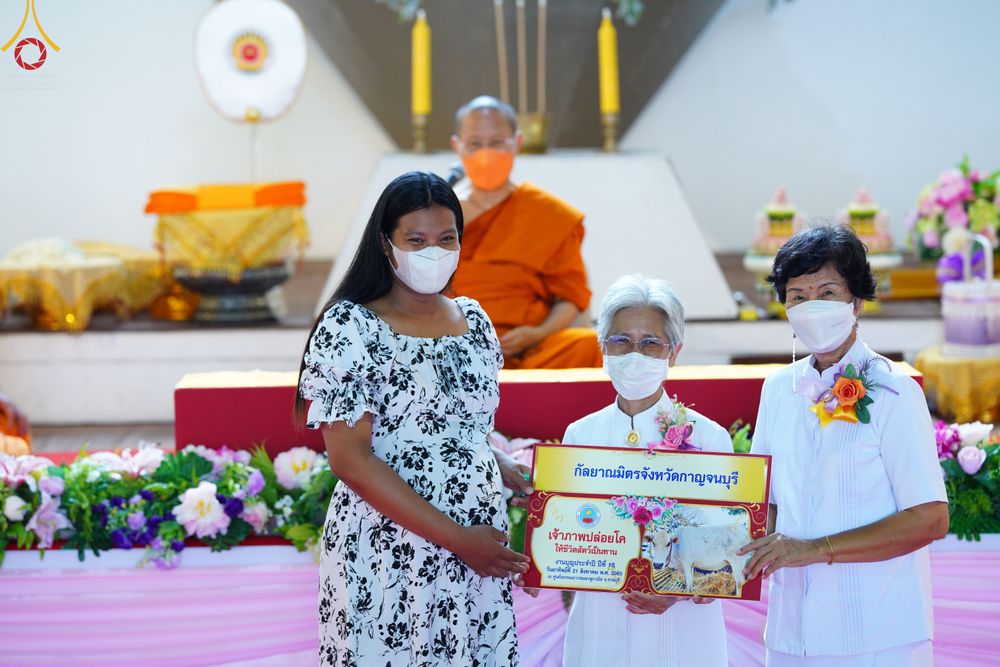 ภาพ No.50169:ประมวลภาพพิธีเจริญพระพุทธมนต์ ปีที่ 18 ณ ศูนย์อบรมเยาวชนผาสุกวนิช จ.ราชบุรี