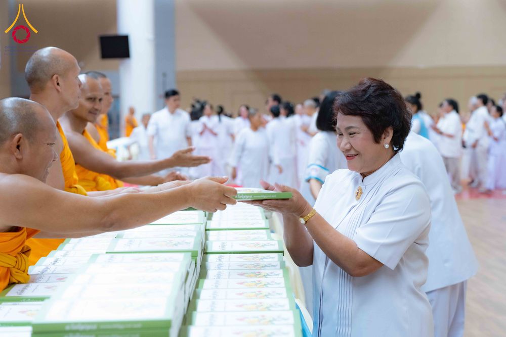 ภาพ No.310583:วันอาทิตย์ที่ 22 กุมภาพันธ์ พ.ศ. 2569 พิธีมุทิตาสักการะในโอกาสอายุวัฒนะมงคล 80 ปี พระพรหมวชิรปัญญาจารย์ (ทองดี สุรเตโช ป.ธ.9) ณ ห้องแก้วสารพัดนึก 2 วัดพระธรรมกาย จ.ปทุมธานี