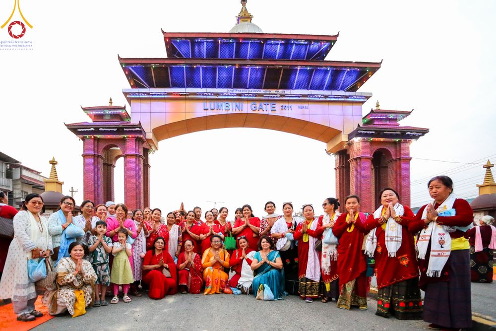 ภาพ No.317113:วันเสาร์ที่ 28 มีนาคม พ.ศ.2569 ธรรมยาตราจาริก ณ ซุ้มประตูลุมพินีเกต(Lumbini Gate) ประเทศเนปาล