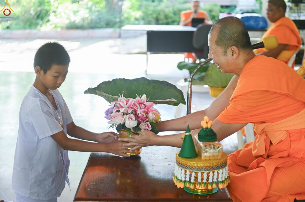 ภาพ No.317366:วันพุธที่ 1 เมษายน พ.ศ. 2569 พิธีตัดปอยผมยุวธรรมทายาท โครงการบรรพชาสามเณรฟื้นฟูพระพุทธศาสนา (ภาคฤดูร้อน) ปิดเทอมเติมธรรม ณ ศูนย์ปฏิบัติธรรมบุญประสาน จ.สระบุรี