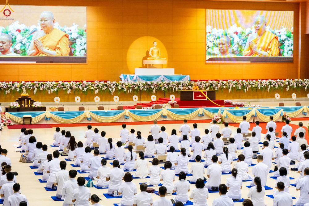 ภาพ No.339529:วันที่ 18 กรกฎาคม พ.ศ.2569 วันมหารำลึก ครั้งที่ 36 ณ ห้องแก้วสารพัดนึก 1 วัดพระธรรมกาย