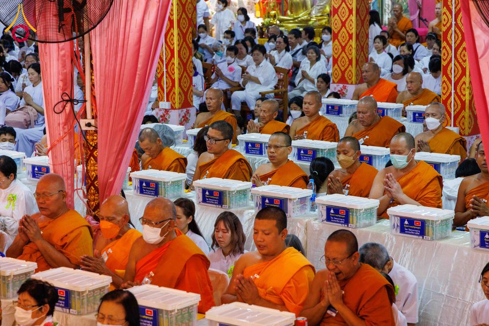 ภาพ No.298296:วันที่ 17 มกราคม พ.ศ. 2569  พิธีเจริญพระพุทธมนต์ ปฏิบัติธรรม มอบทุนการศึกษา ถวายสังฆทาน 109 วัด โครงการธรรมยาตราปีที่ 14 ณ วัดตะเคียน อำเภอบางกรวย จังหวัดนนทบุรี