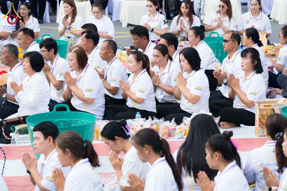 ภาพ No.346950:วันอาทิตย์ที่ 30 สิงหาคม พ.ศ. 2569  พิธีทำบุญตักบาตรพระ 123 รูป เนื่องในโอกาสครบรอบ 122 ปี แห่งการก่อตั้งอำเภอคลองหลวง จังหวัดปทุมธานี ณ บริเวณหน้าที่ว่าการอำเภอคลองหลวง
