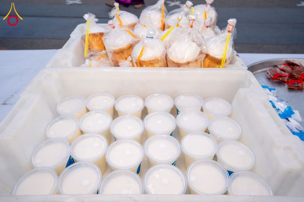 ภาพ No.292664:วันที่ 12 มกราคม พ.ศ. 2569 พิธีถวายภัตตาหารเป็นสังฆทาน แด่พระธรรมยาตรา ณ อนุสรณ์สถานมหาวิหารพระมงคลเทพมุนี (โลตัสแลนด์) อ.สองพี่น้อง จ.สุพรรณบุรี ในโครงการธรรมยาตรา กตัญญูบูชา มหาปูชนียาจารย์ พระมงคลเทพมุนี(สด จนฺทสโร) พระผู้ปราบมาร อนุสรณ์สถาน 7 แห่ง ปี