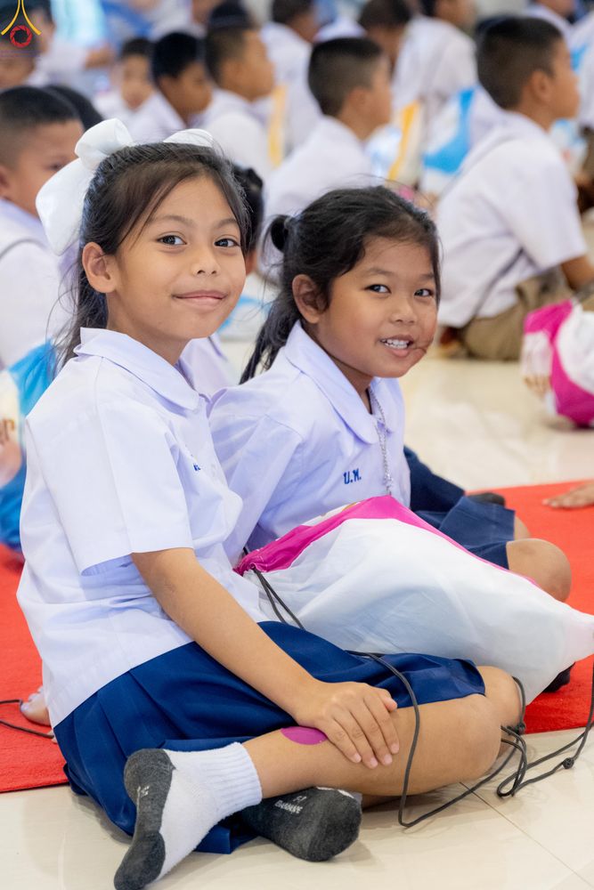 ภาพ No.283966:วันที่ 18 พฤศจิกายน พ.ศ. 2568 พิธีทอดกฐินสามัคคีทั่วไทย 30,000 วัด  โดยคณะศิษยานุศิษย์ บูชาธรรม 81 ปี  หลวงพ่อธัมมชโย  ณ วัดสวายสอ จ.บุรีรัมย์