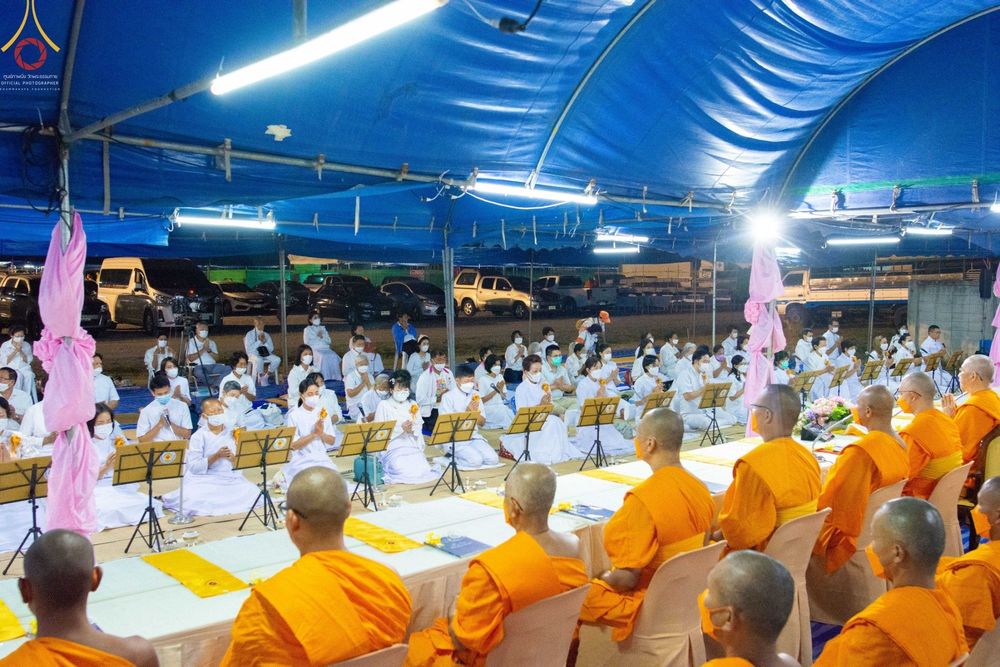 ภาพ No.74069:พิธีถวายภัตตาหารเป็นสังฆทาน แด่คณะพระธรรมยาตราฯ ในโครงการธรรมยาตรากตัญญูบูชา มหาปูชนียาจารย์ พระมงคลเทพมุนี(สด จนฺทสโร) พระผู้ปราบมาร อนุสรณ์สถาน 7 แห่ง ปีที่ 11 วันที่ 25 มกราคม พ.ศ. 2566