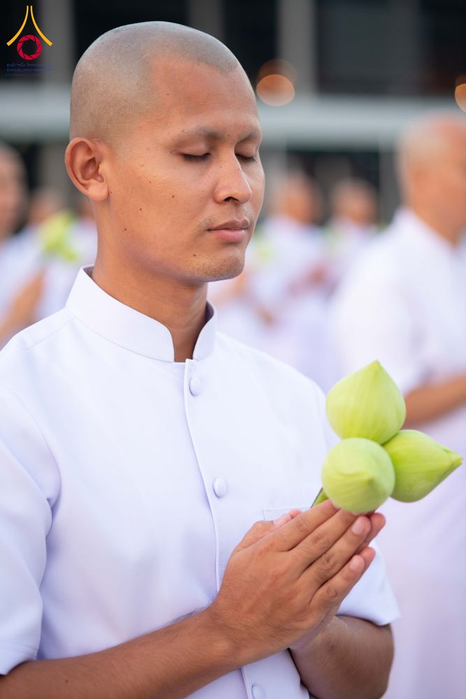 ภาพ No.320776:วันเสาร์ที่ 11 เมษายน พ.ศ.2569 พิธีเวียนประทักษิณ พิธีวันทาเจดีย์ โครงการอุปสมบทหมู่ บูชาธรรมหลวงพ่อธัมมชโย พ.ศ.2569 โครงการอุปสมบทหมู่ธรรมทายาท ระดับอุดมศึกษา รุ่น 53 (ภาคฤดูร้อน) ณ วัดพระธรรมกาย ปทุมธานี