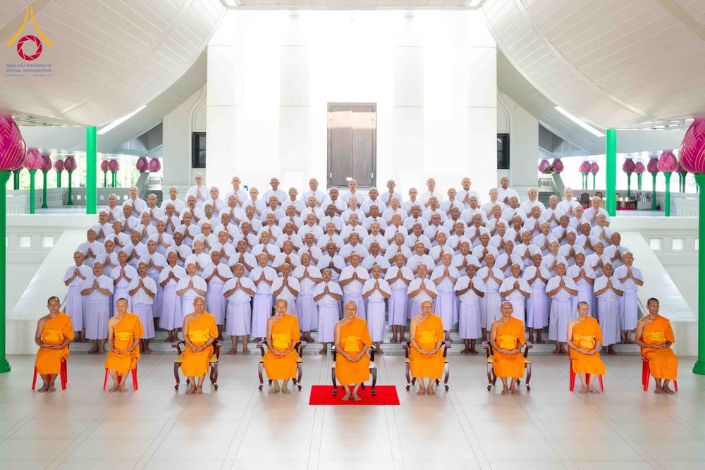 ภาพ No.321339:วันเสาร์ที่ 11 เมษายน พ.ศ.2569 พิธีขอบรรพชา พิธีขอสรณคมณ์และศีล, พิธีถวายบาตร พิธีอุปสมบท โครงการอุปสมบทหมู่ บูชาธรรมหลวงพ่อธัมมชโย พ.ศ.2569 โครงการอุปสมบทหมู่ธรรมทายาท ระดับอุดมศึกษา รุ่น 53 (ภาคฤดูร้อน) ณ วัดพระธรรมกาย ปทุมธานี