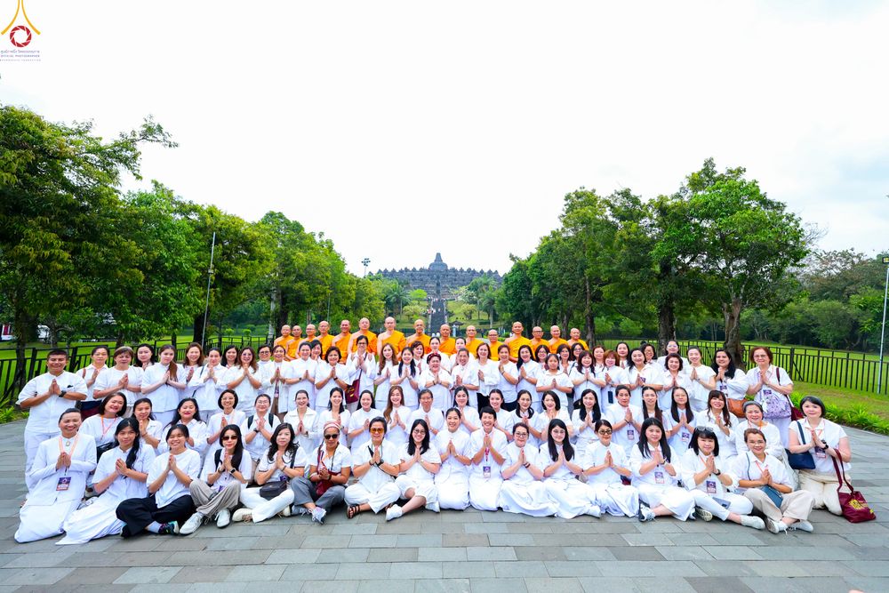 ภาพ No.331581:วันอาทิตย์ที่ 31 พฤษภาคม พ.ศ. 2569 เทศกาลวิสาขบูชานานาชาติ มหาเจดีย์บุโรพุทโธ (Borobudur) ในจังหวัดชวากลาง ประเทศอินโดนีเซีย