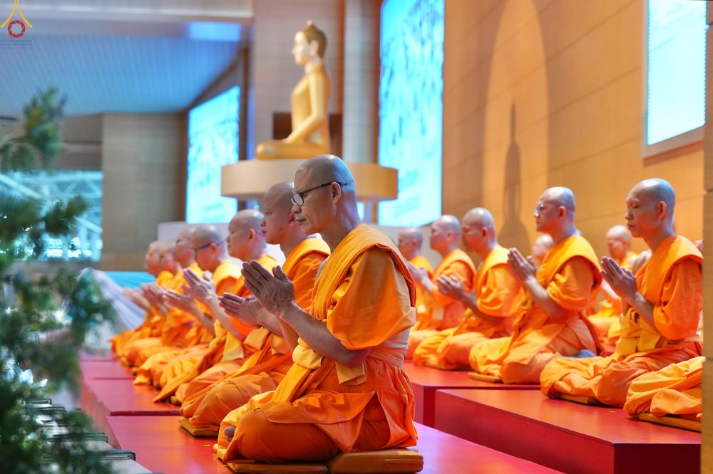 ภาพ No.331178:วันวิสาขบูชา อาทิตย์ที่ 31 พฤษภาคม พ.ศ.2569 พิธีปฏิบัติธรรม ณ ห้องแก้วสารพัดนึก 1  วัดพระธรรมกาย จังหวัดปทุมธานี
